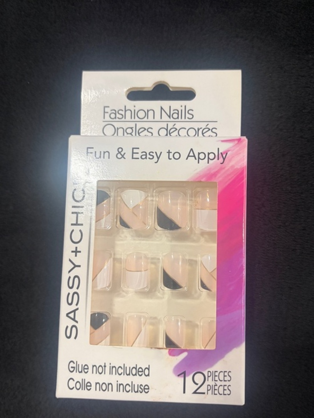 Press on nails